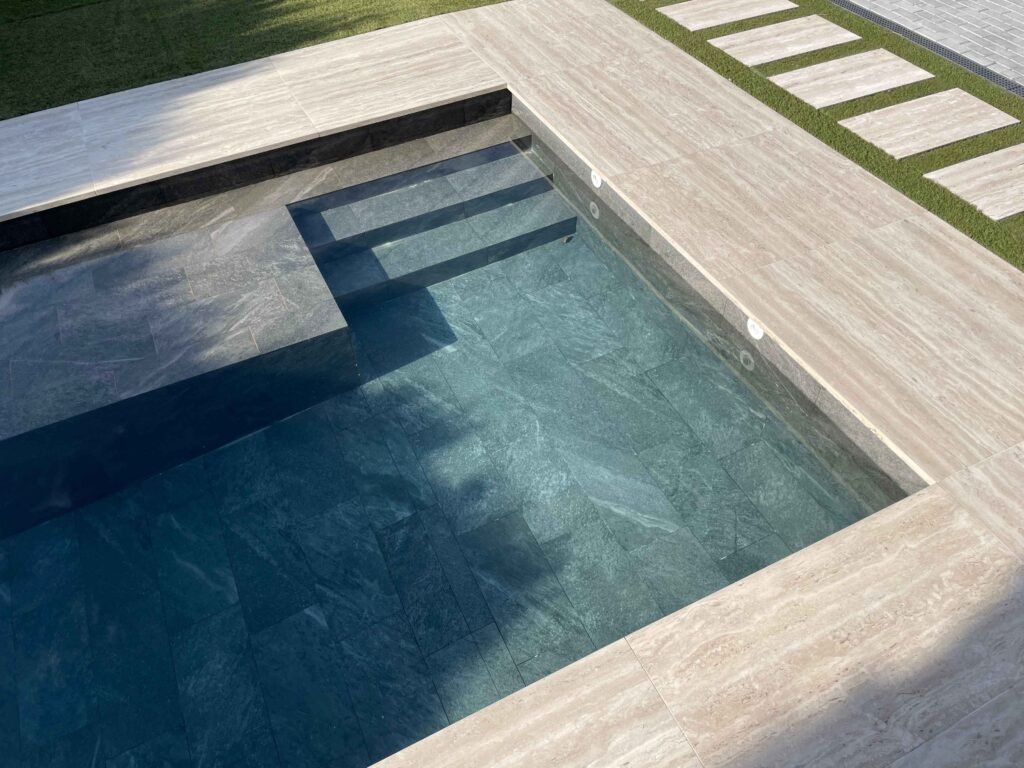 Pool in Granada
